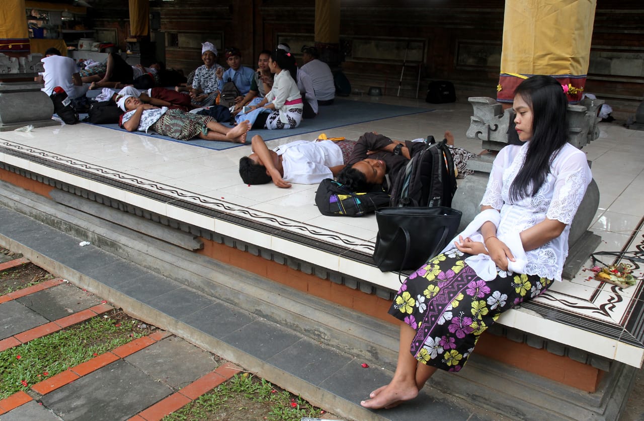 Suasana saat perayaan Hari Raya Nyepi Tahun Baru Saka 1945 di Pura Aditya Jaya, Rawamangun, Jakarta