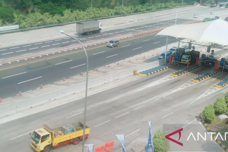 Ilustrasi - jalan tol Jakarta-Cikampek. (ANTARA/Ali Khumaini/dok) - Image