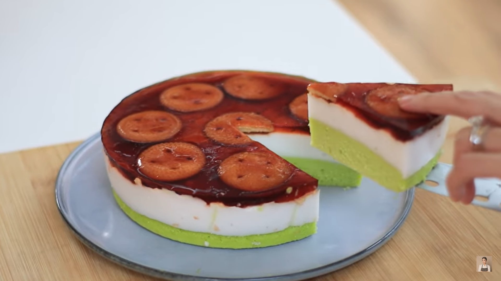 Kue Talam./Tangkap Layar Youtube Devina Hermawan - Image