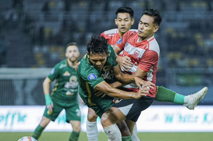 AKAN LEBIH TAJAM: Paul Munster berjanji akan lebih tajam dan ‘membunuh’ di laga berikutnya untuk raih 3 poin penuh. (Persebaya Surabaya) - Image