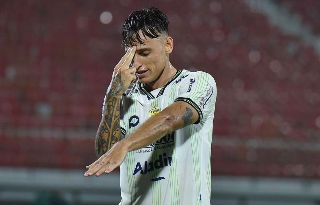 Instagram @stefano_beltrame | Stefano Beltrame berselebrasi untuk Akira Tomiyama - Image