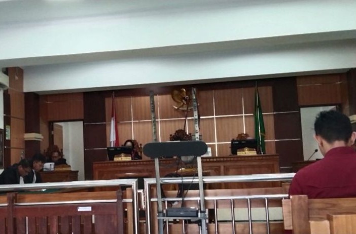 Sidang perkara tindak pidana memberi keterangan palsu, pemalsuan surat, dan penggelapan di PN Purwokerto, Rabu (20/3). - Image