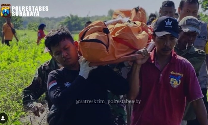 Korban dikenal sebagai sosok yang pendiam. Korban biasanya menghabiskan sehari-harinya di tambak untuk mencari kepiting liar. - Image