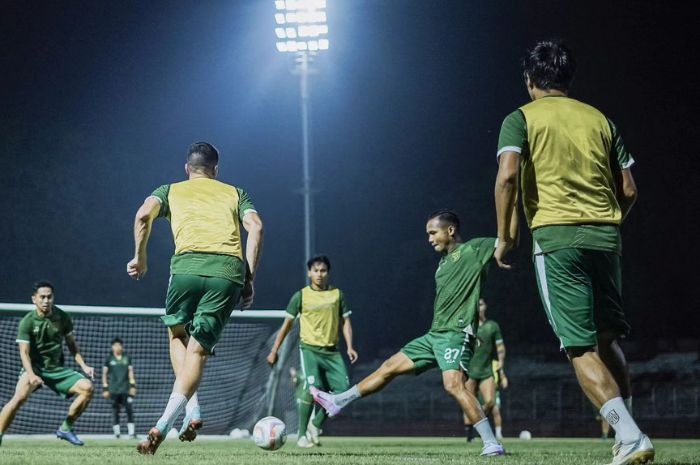 MENTAL BAJA: Paul Munster tegaskan bahwa Persebaya Surabaya fokus pada permainan dan bangun mental baja skuad Green Force. (Persebaya Surabaya) - Image