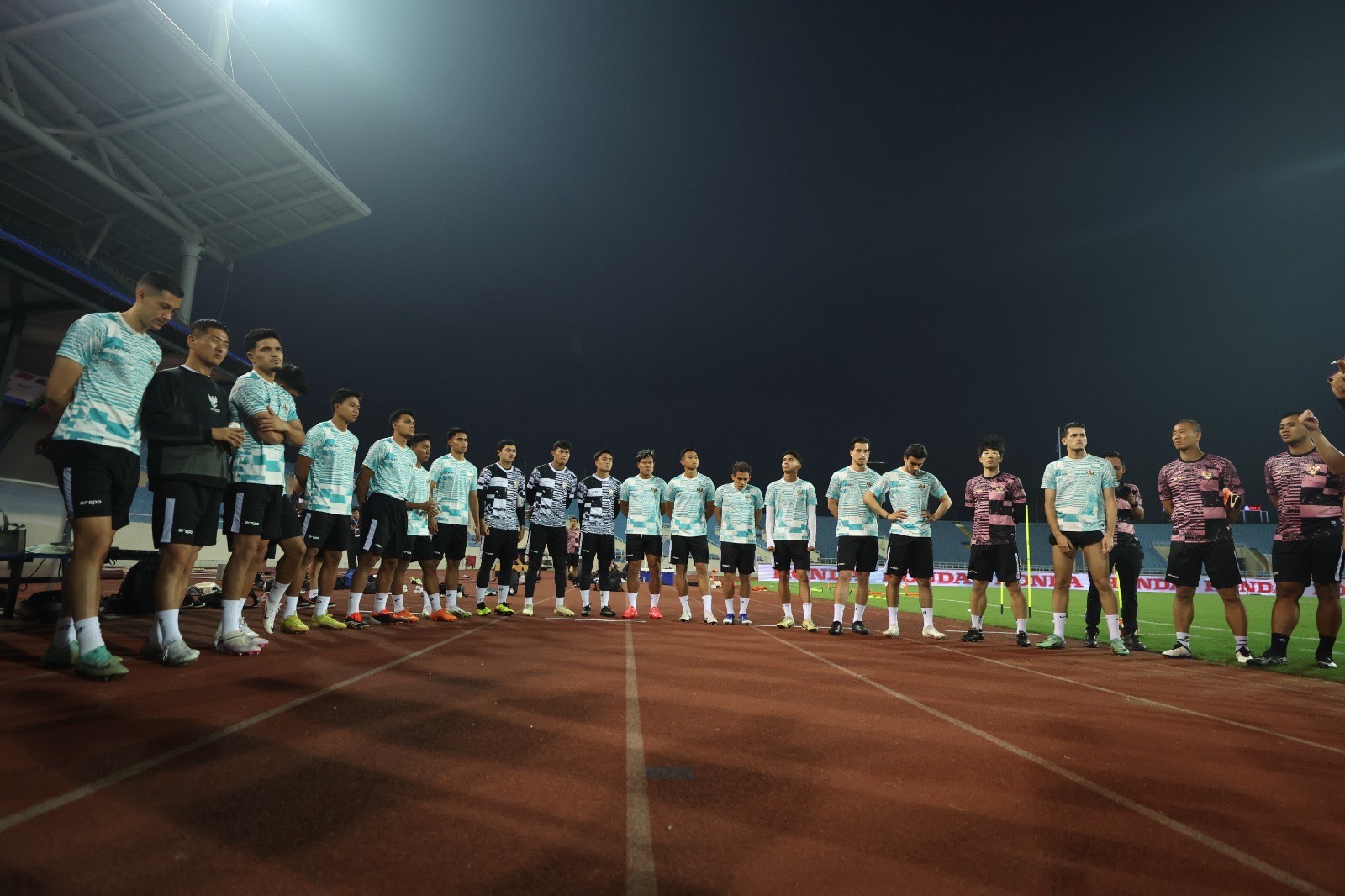 Potret Skuad Garuda saat menjalani latihan. (Sumber Foto : Media PSSI) - Image