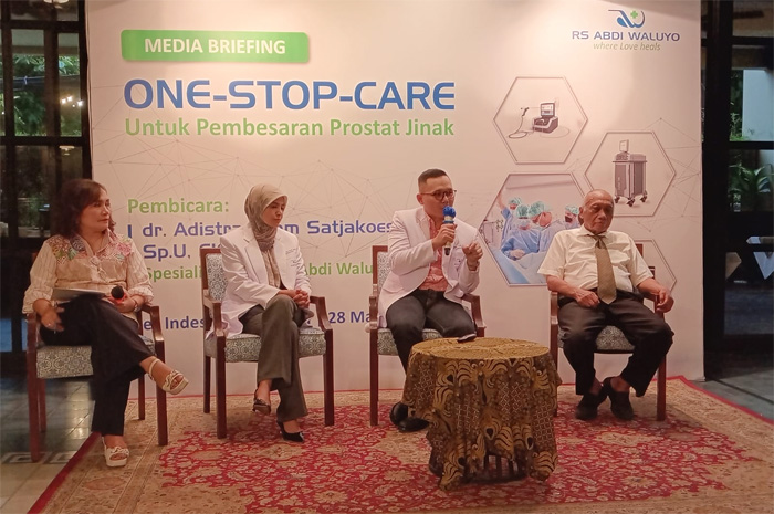 Media Briefing dengan tema “RS Abdi Waluyo memberikan layanan lengkap, one stop care untuk pembesaran prostat jinak” di Jakarta, Kamis (28/3/2024). - Image