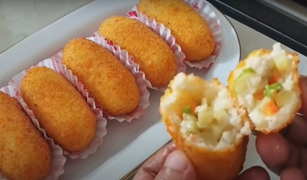 Punya Sisa Nasi di Rumah? Jangan Dibuang! Simak 1) Ide Olahan Berikut Agar Nasi Sisa Tak Mubazir./Tangkap Layar Youtube Dapur Ibu Hendri - Image