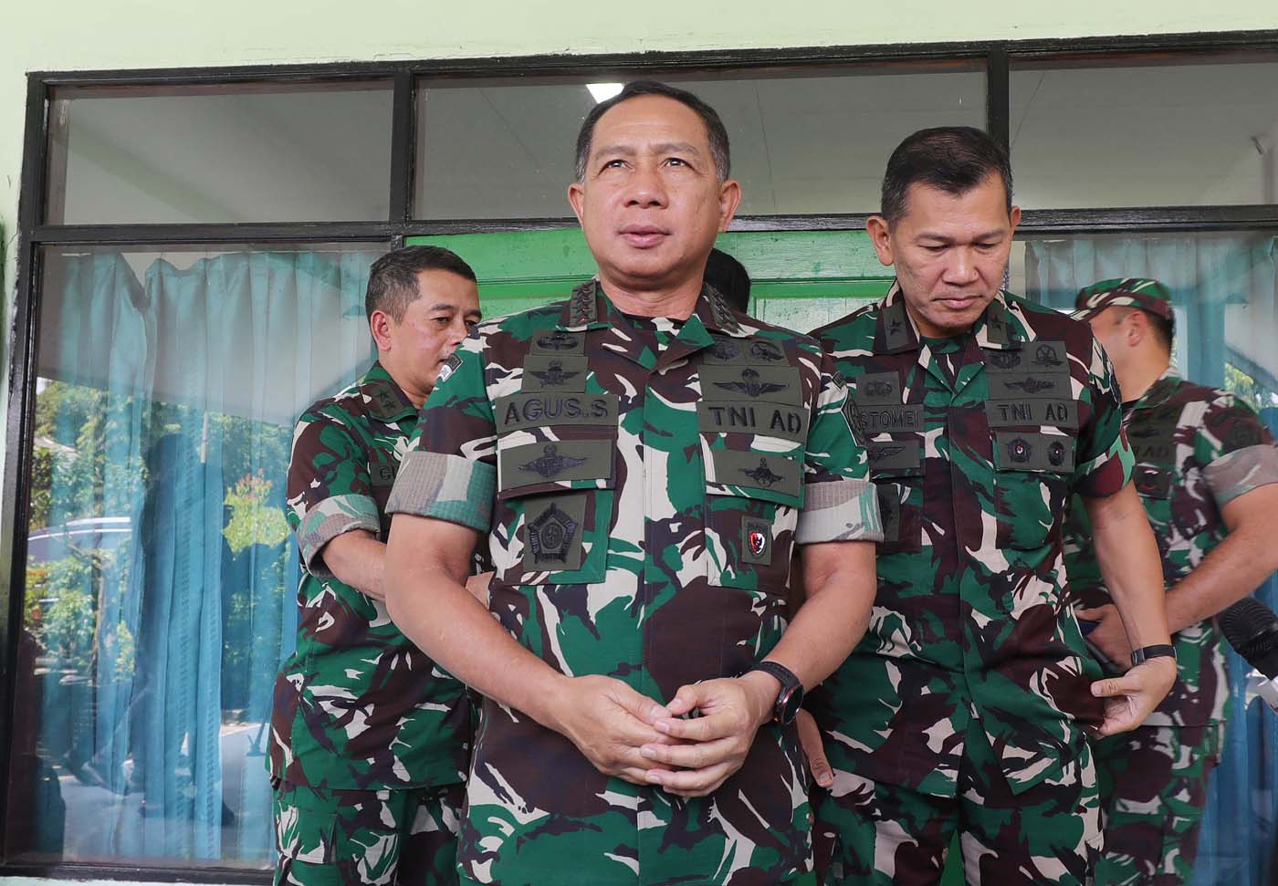 Panglima TNI Jenderal TNI Agus Subiyanto menegaskan bahwa instansinya memperlakukan semua daerah sama rata dalam pilkada serentak 2024. - Image