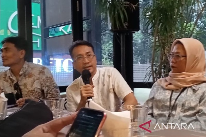 Senior Manager Communication Vale Indonesia Bayu Aji saat temu media di Jakarta, Senin (1/4). - Image