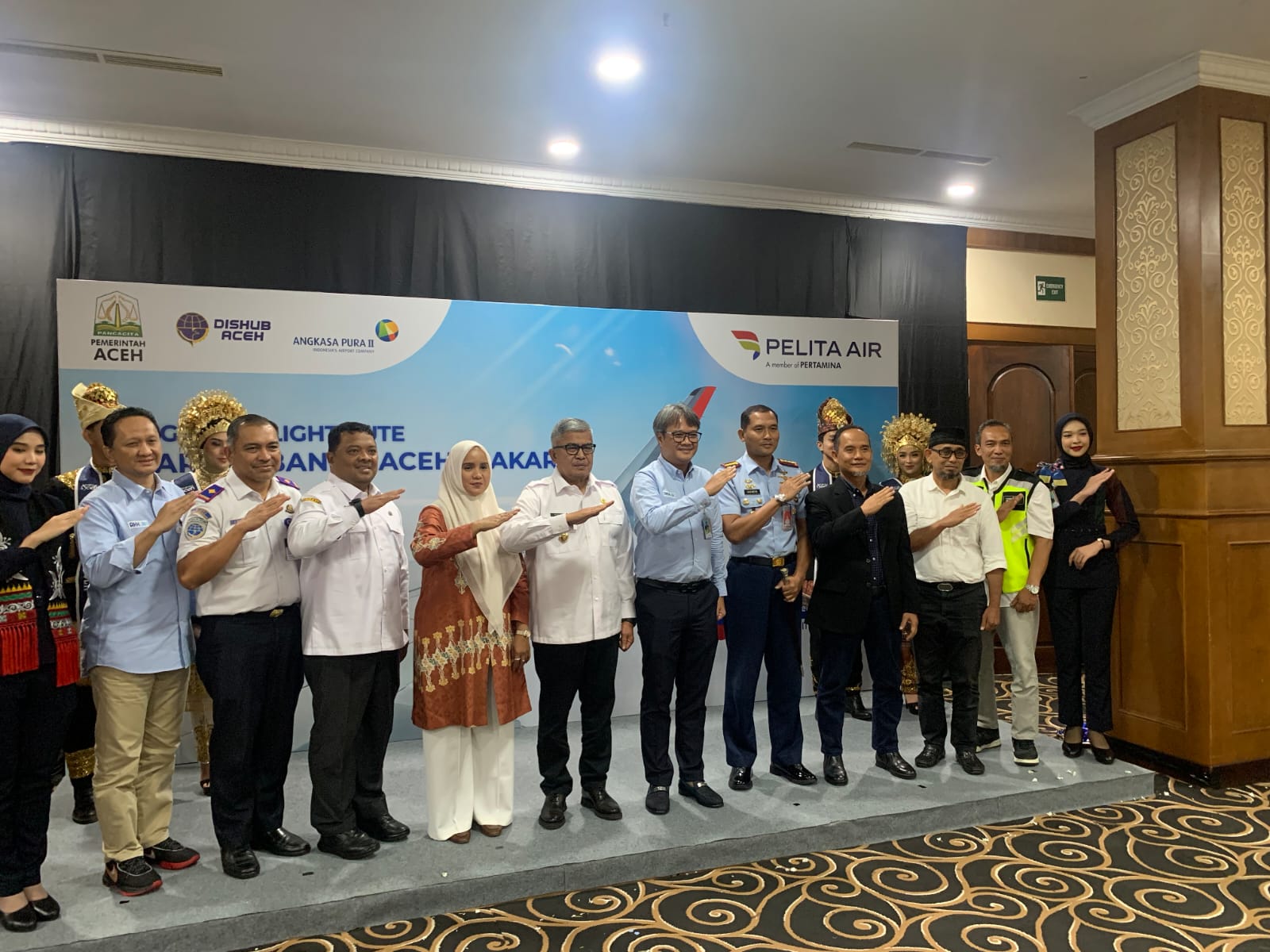 Untuk pertama kalinya penerbangan komersial terjadwal milik Pelita Air Service (PAS) mendarat di Bandara Sultan Iskandar Muda, Aceh Besar pada Rabu (3/4). - Image