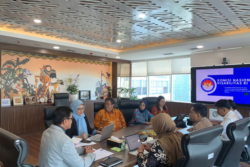 Komisi Nasional Disabilitas (KND) di Jakarta pada Jumat (5/4/2024) bertemu jajaran Kementerian Pendidikan, Kebudayaan, Riset, dan Teknologi (Kemendikbudristek) - Image