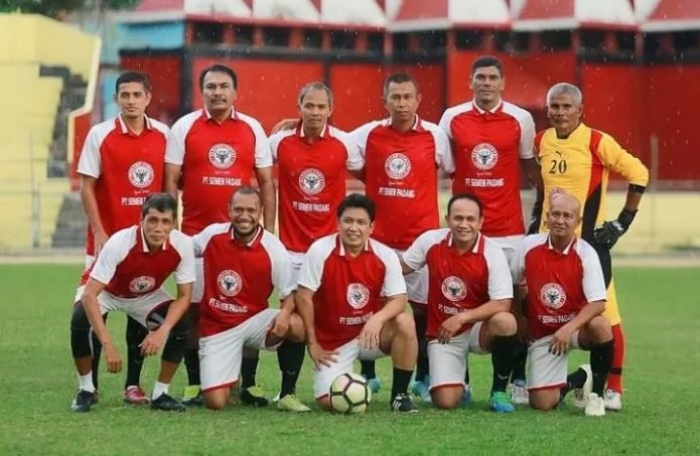 LEGENDARIS: Foto legenda Semen Padang yang pernah berkontribusi besar bagi klub asal Padang tersebut. (Padang Ekspres) - Image
