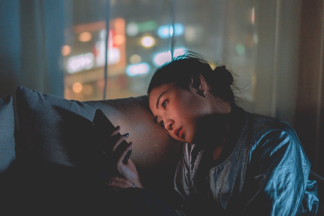 Dampak dan cara mengatasi kecanduan media sosial menurut pakar Unair./Pexels/mikoto.raw Photographer - Image