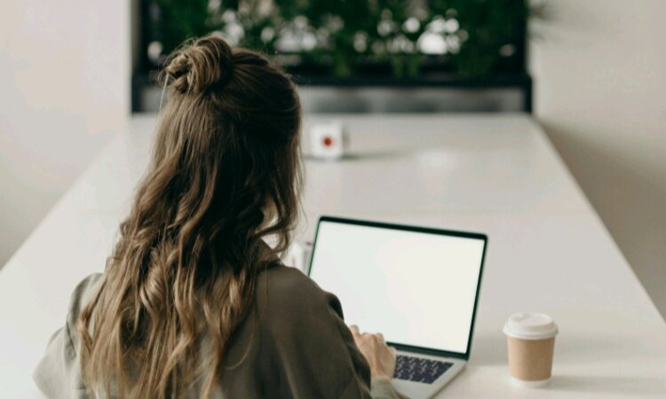 Tips praktis untuk meningkatkan produktivitas Anda sebagai INFJ. - Image