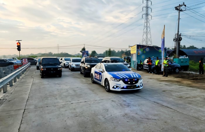 Jalur Fungsional Jalan Tol Jogja-Solo. - Image