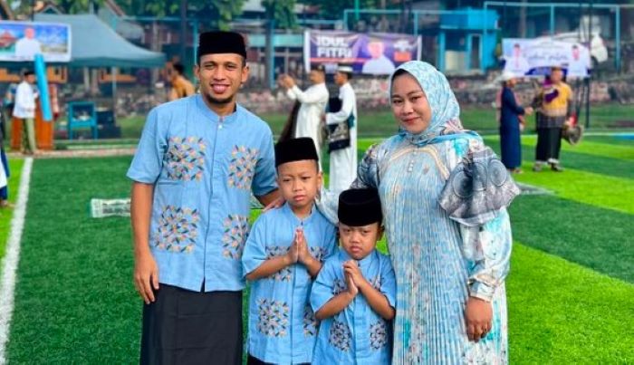 IDUL FITRI: Irfan Jaya merayakan lebaran Idul Fitri bersama keluarga. (Instagram Irfan Jaya) - Image