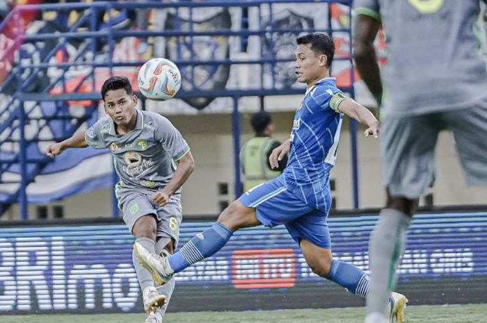BUTUH BANTUAN: Persebaya Surabaya butuh bantuan psikolog untuk membantu Paul Munster mengeluarkan potensi terbaik dari skuad Green Force. (Persebaya Surabaya) - Image