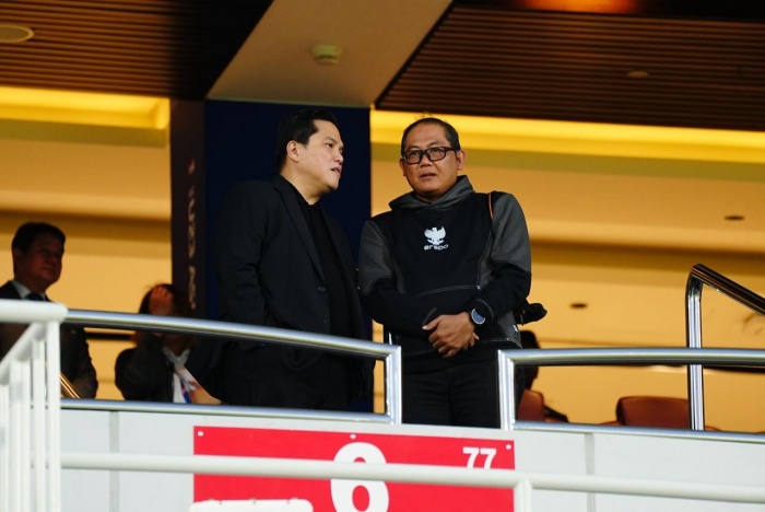Ketua Umum PSSI Erick Thohir saat menyaksikan pertandingan skuad Garuda Muda di Piala Asia U-23. (Tim Media PSSI) - Image