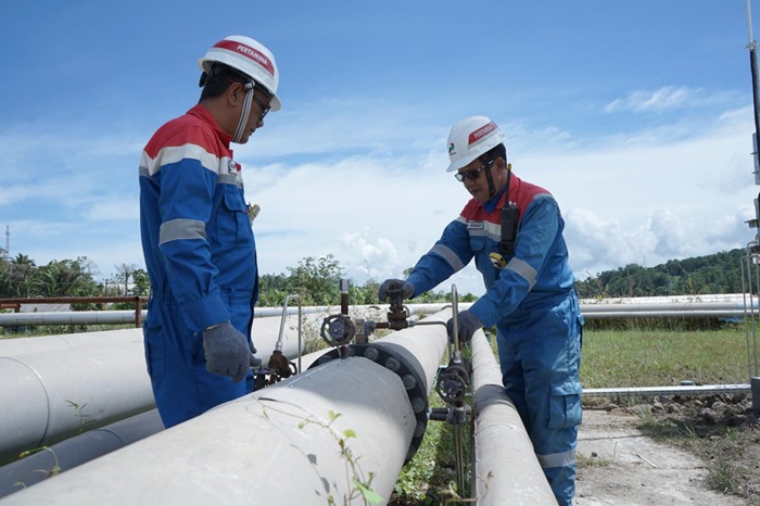 Manager Production and Operational Excellence PGE, Mohamad Husni Mubarok PhD temukan teknologi pemantau aliran fluida secara real-time. - Image