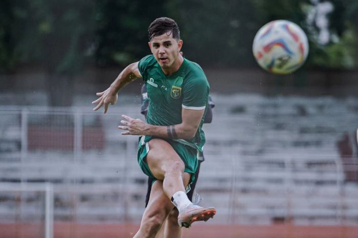TERBURUK DI LIGA: Persebaya Surabaya catatkan tendangan ke gawang paling sedikit di antara klub Liga 1 Indonesia lainnya. (Persebaya Surabaya) - Image