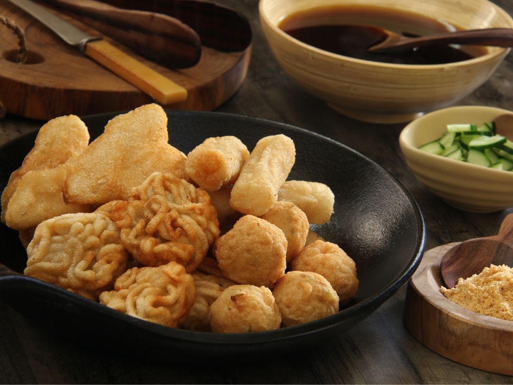 Ilustrasi: Pempek. (Dok. PempekRoyal.com) - Image