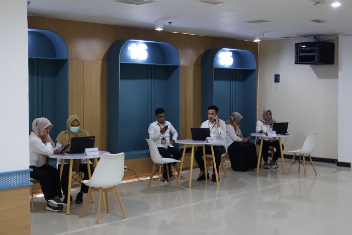 Pemkot Surabaya meraih prestasi terbaik di kancah regional dan nasional. Pemkot terapkan zona integritas di masing-masing OPD terutama pada pelayanan. - Image
