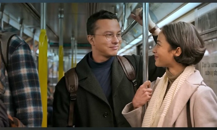 Nicholas Saputra dan Putri Marino beradu akting di film The Architecture of Love. (YouTube StarvisionPlus) - Image