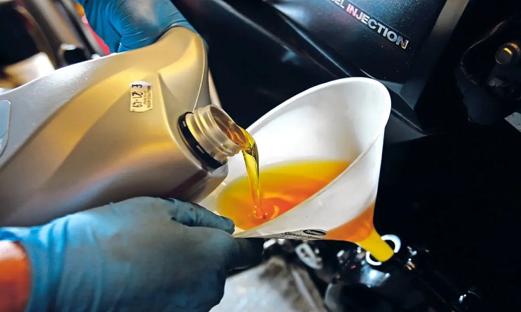 Motor matic, Vario 150 membutuhkan jenis oli yang berbeda dibandingkan dengan motor pada umumnya. /Sumber Foto : lsptop - Image