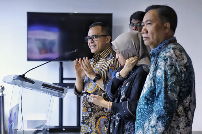 Menteri PANRB Abdullah Azwar Anas pada Konferensi Pers Progres Pengadaan ASN Tahun 2024, di Jakarta, Jumat (3/5). - Image