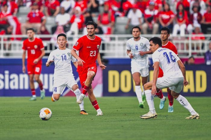 MENYALA: Performa Nathan Tjoe-A-On untuk Timnas Indonesia U-23 di laga kontra Irak benar-benar maksimal dan membuat rakyat Indonesia bangga. (Instagram Nathan Tjoe-A-On) - Image