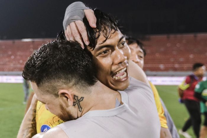 FOKUS: Jika Andhika Ramadhani ingin ikut bersaing dengan kiper baru Timnas Indonesia, maka dia harus fokus dan kerja keras agar dipanggil Shin Tae-yong kembali. (Instagram Andhika Ramadhani) - Image