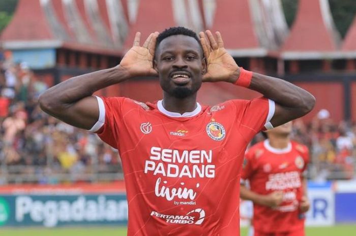 RUMOR TRANSFER: Predator milik Semen Padang dikabarkan diminati klub lain untuk menghadapi musim depan. (Semen Padang) - Image