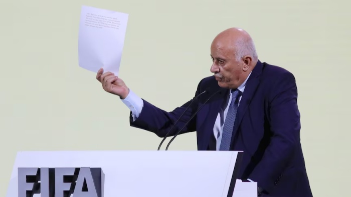 BUTUH KETEGASAN: Jibril Rajoub berbicara di Kongres FIFA ke-74 dengan apa yang diklaim sebagai ancaman penjara dari menteri luar negeri Israel.(Getty Images: Lauren DeCicca) - Image