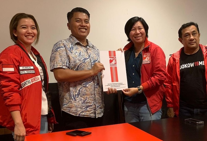 Sekretaris Damkar Kota Semarang, Adhe Bhakti memutuskan untuk maju lewat Partai Solidaritas Indonesia (PSI) untuk maju dalam pemilihan calon Wali Kota Semarang. - Image
