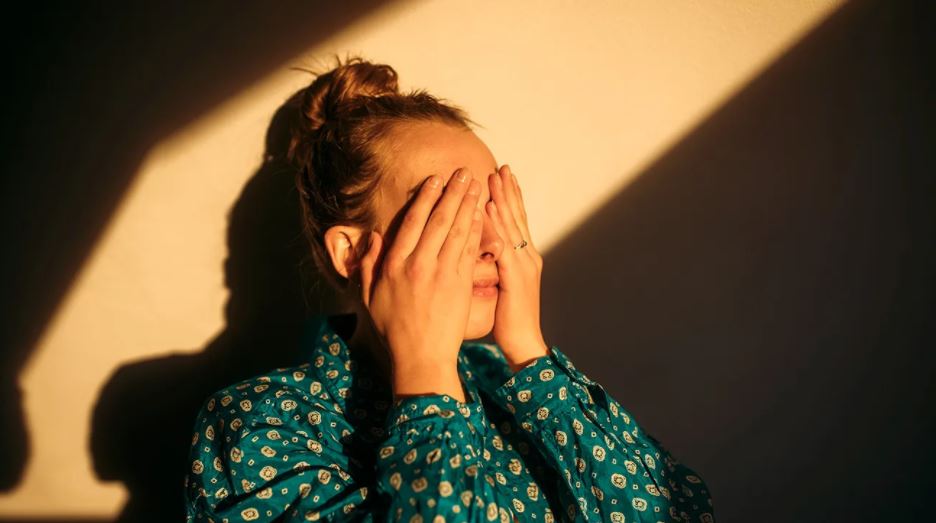 12 Tanda Ini Menunjukkan Kecerdasan Emosional Anda Rendah (Getty Image) - Image