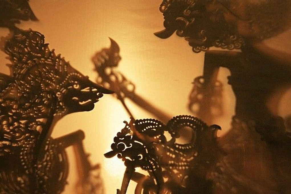 Ilustrasi wayang kulit yang menunjukkan budaya Jawa./(Pinterest/John Weehawken) - Image