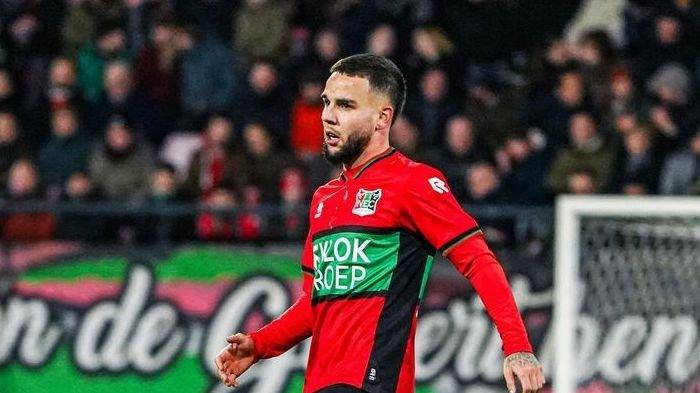 Calvin Verdonk diincar AZ Alkmaar. - Image