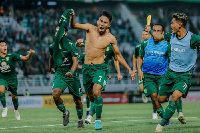 TANPA KLUB: Marselino Ferdinan ikuti jejak Thom Haye yang masih belum mempunyai klub untuk kompetisi musim depan antara bertahan di Eropa atau kembali ke Persebaya. (Persebaya Surabaya) - Image