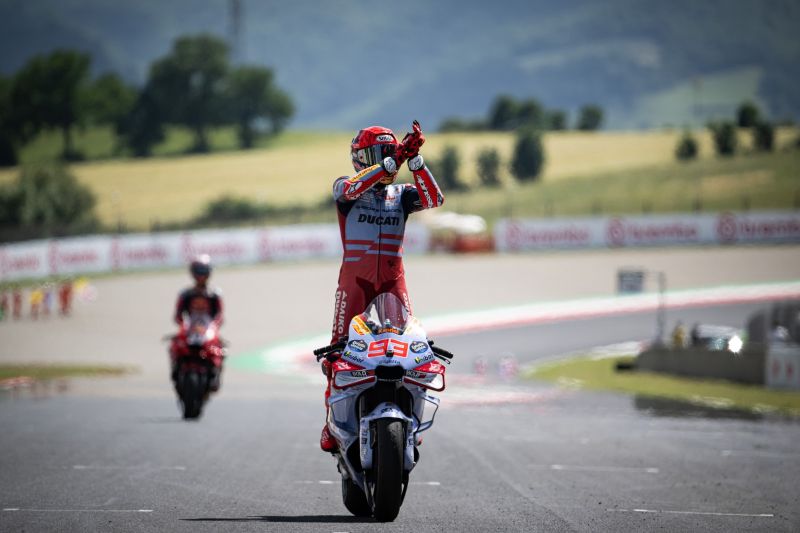 Marc Marquez berambisi memenangi balapan di Sirkuit Mugello, Minggu (2/6). - Image