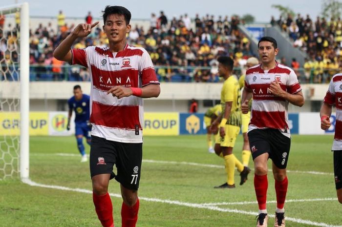 BERKONTRIBUSI: Malik Risaldi ingin berkontribusi lebih untuk Timnas Indonesia agar bisa dipercaya terus oleh Shin Tae-yong. (Instagram Malik Risaldi) - Image