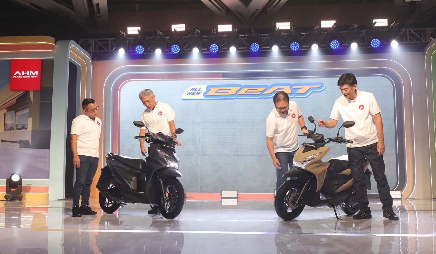 Jajaran top manajemen PT Astra Honda Motor (AHM) saat peluncuran All New Honda BeAT dan All New Honda BeAT Street di Cikarang, Jawa Barat, belum lama ini. - Image