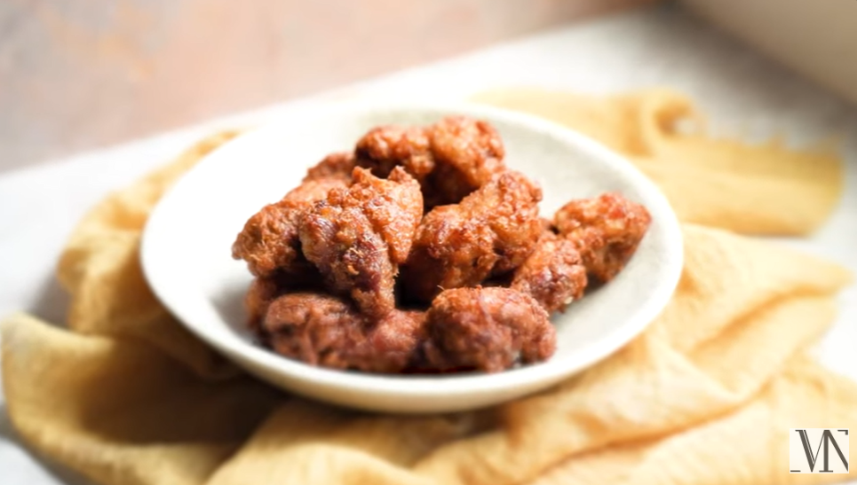 Bakalan Jadi Favorit Keluarga! Resep Ayam Goreng Sereh./Tangkap Layar Youtube Martin Praja - Image