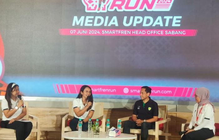 Smartfren gelar kompetisi half marathon Smartfren Run 2024 di Parkir Timur Senayan, Jakarta, pada 7 Juli. - Image
