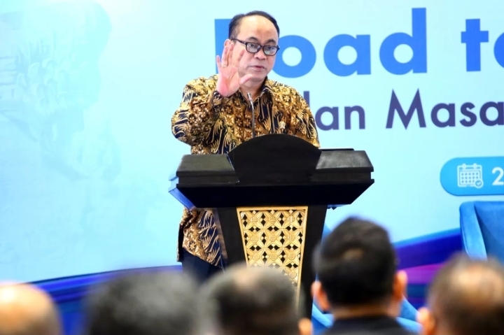 Menkominfo Budi Arie Setiadi telah mengirim surat kepada X terkait kewajiban media sosial tersebut untuk ikuti aturan dalam hal larangan unggahan konten asusila./Jawa Pos - Image