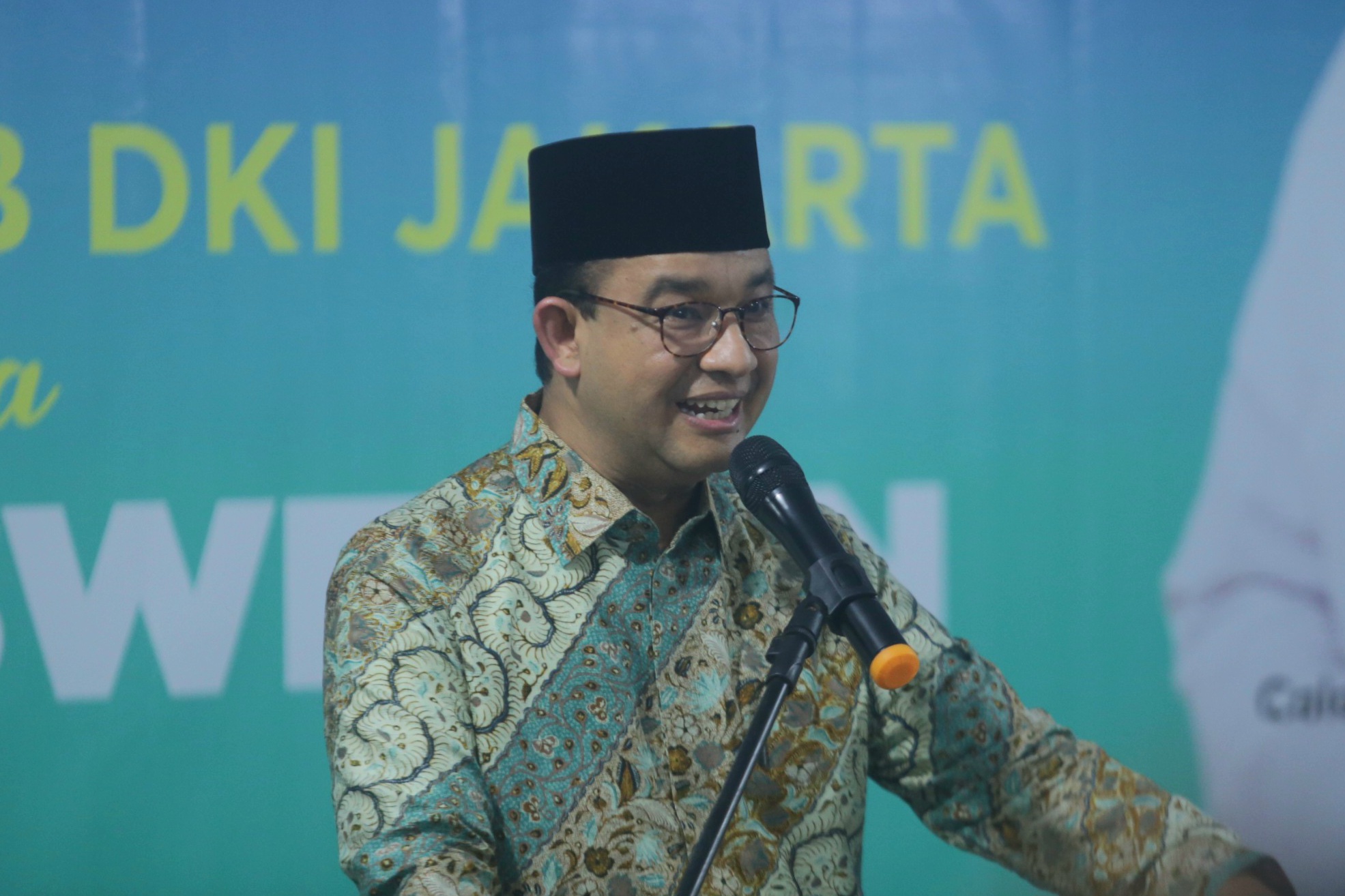 Anies Rasyid Baswedan mendatangi Kantor DPW PKB DKI Jakarta di Jalan Perintis Kemerdekaan, Pulogadung, Jakarta Timur, Kamis (13/6/2024). - Image