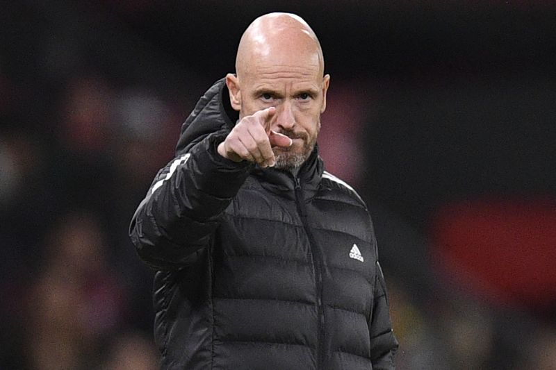 Erik ten Hag menimpali posisi enak yang dimiliki kompatriotnya Arne Slot. ANTARA/AFP/OLI SCARFF - Image