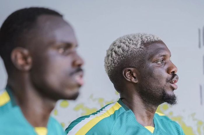 SERIUS: Serangkain jadwal padat tengah disiapkan Paul Munster bersama manajemen Persebaya Surabaya menyongsong Liga 1 musim depan. (Persebaya Surabaya) - Image