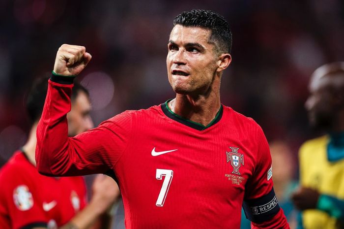 REKOR: Cristiano Ronaldo sekali lagi menorehkan namanya dalam buku sejarah dengan menjadi pemain pertama yang tampil di enam edisi putaran final Euro. - Image