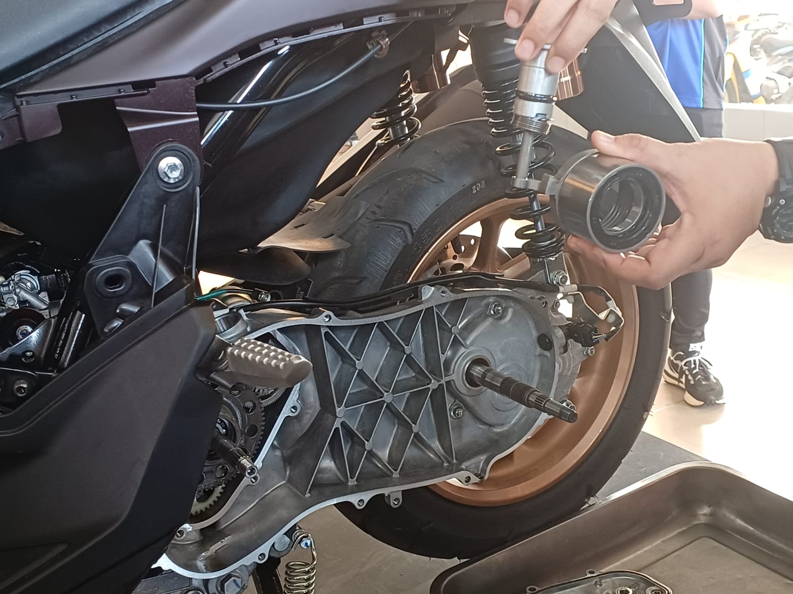 Bedah mesin Yamaha NMAX Turbo yang baru diluncurkan. - Image