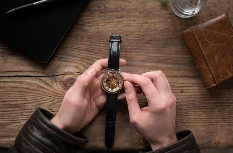 Ilustrasi- Jam tangan/ Freepik - Image